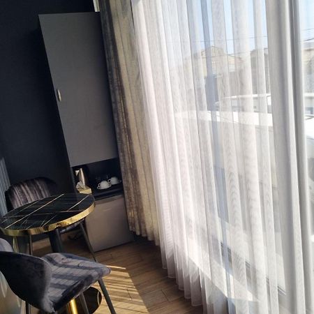 Days Hotel เยเรวาน ภายนอก รูปภาพ