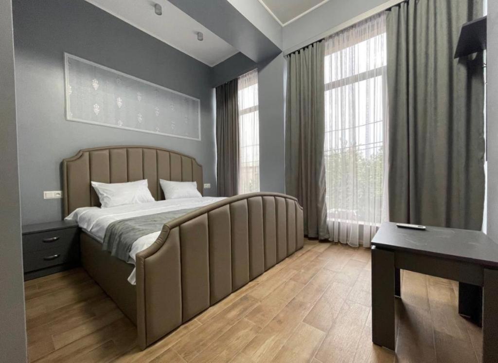 Days Hotel เยเรวาน ภายนอก รูปภาพ